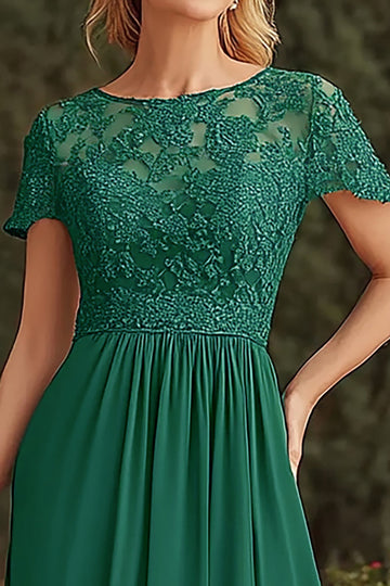 dentelle vert foncé asymétrique Robe mère de la mariée à manches courtes